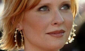 cynthia nixon Warmed toned Cynthia Nixon sizzles in gold.