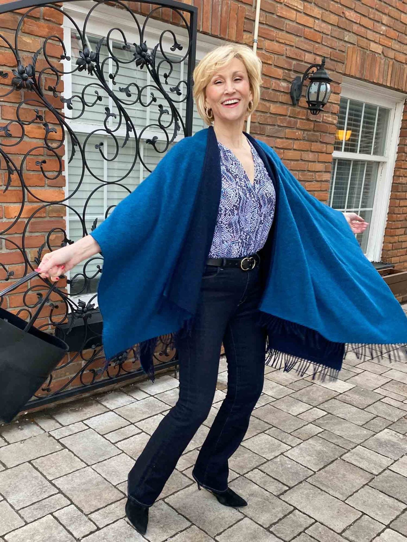 blue wrap