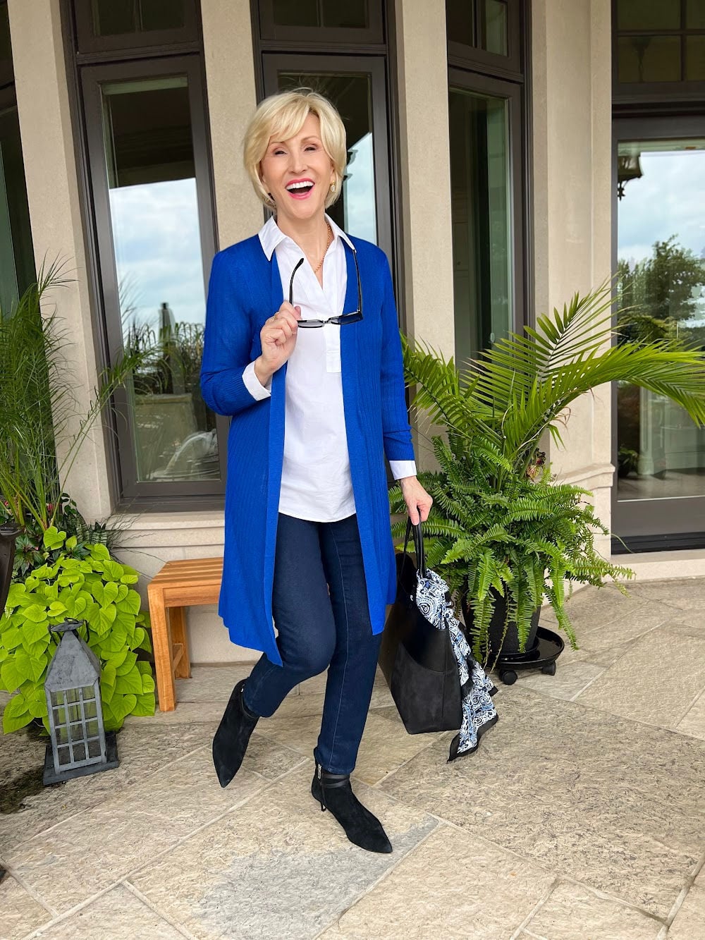 How to Wear a Long Cardigan Without Looking Frumpy or Sloppy