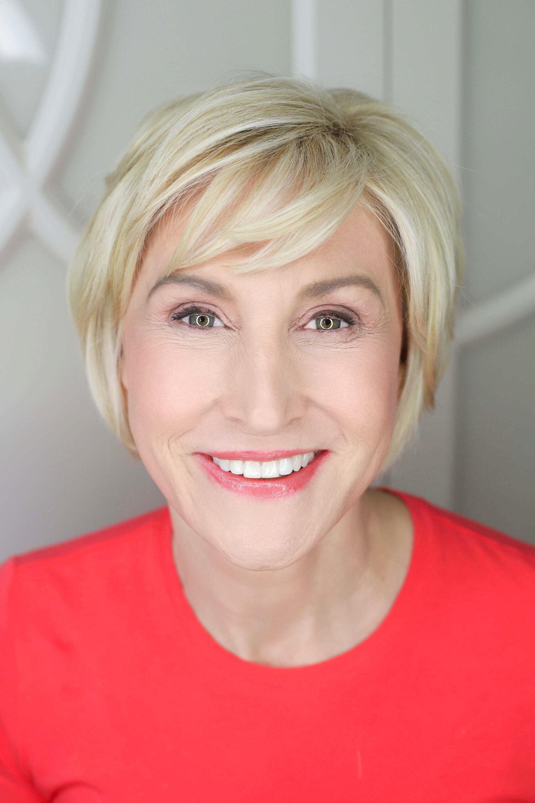 How to  Make Skinny Eyebrows Look  Full, Natural & Youthful
