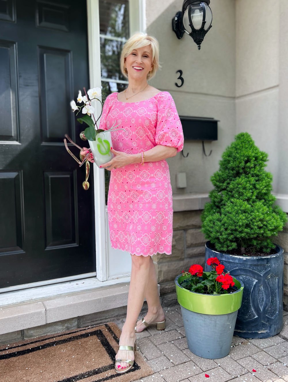 How to Wear Eyelet Tops, Dresses & Pants Without Looking Old