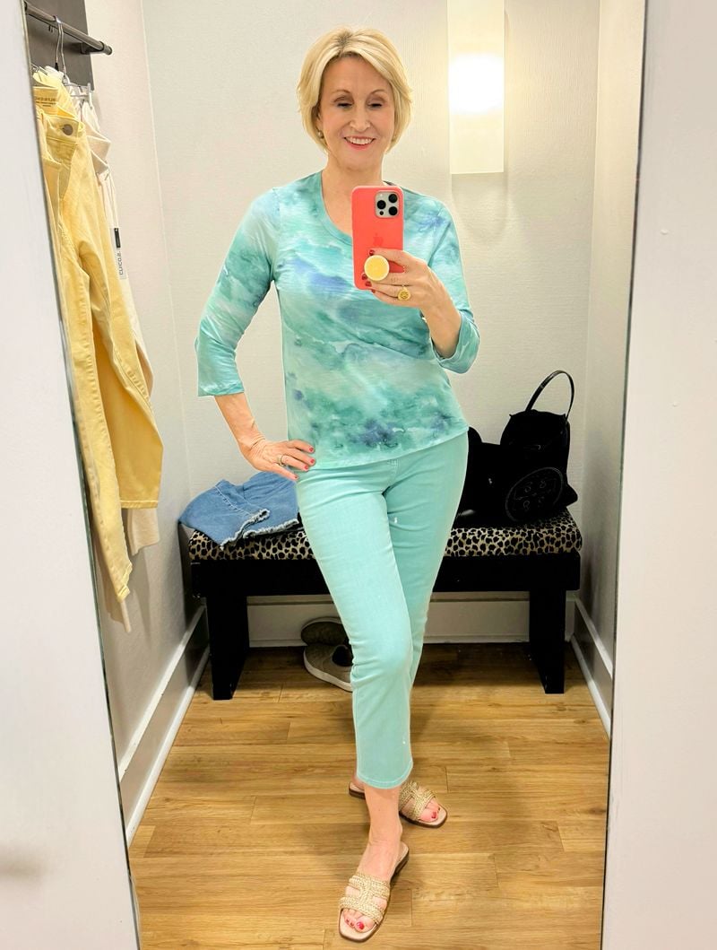 green tee green capris