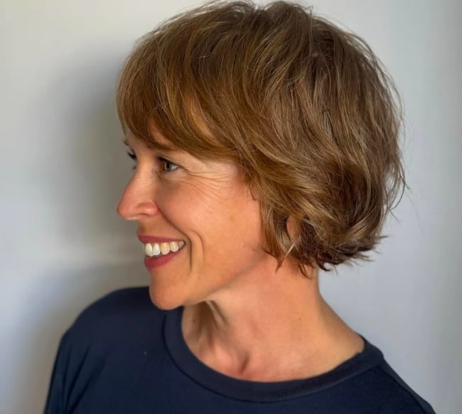  short layered bob