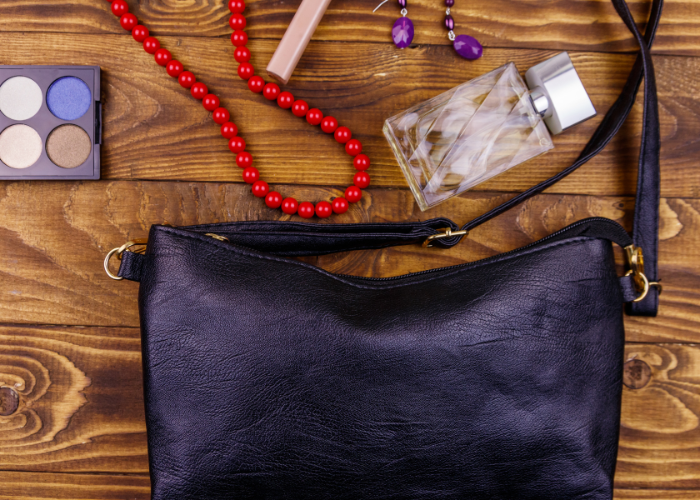 TIPS FOR A MODERN LOOKING PURSE OR HANDBAG