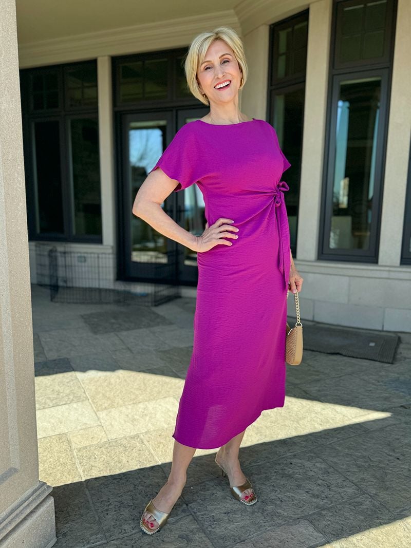 SHOULD YOU DO A COLOR ANALYSIS WOMEN OVER 40 50 60