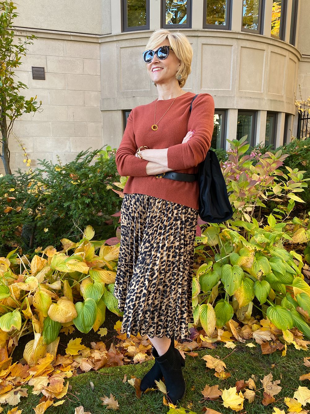 pleated leopard print skirt
