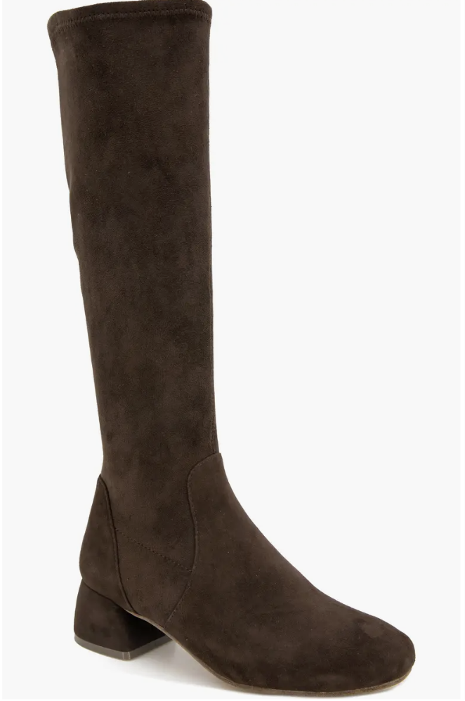 knee high boot with narrow calf 