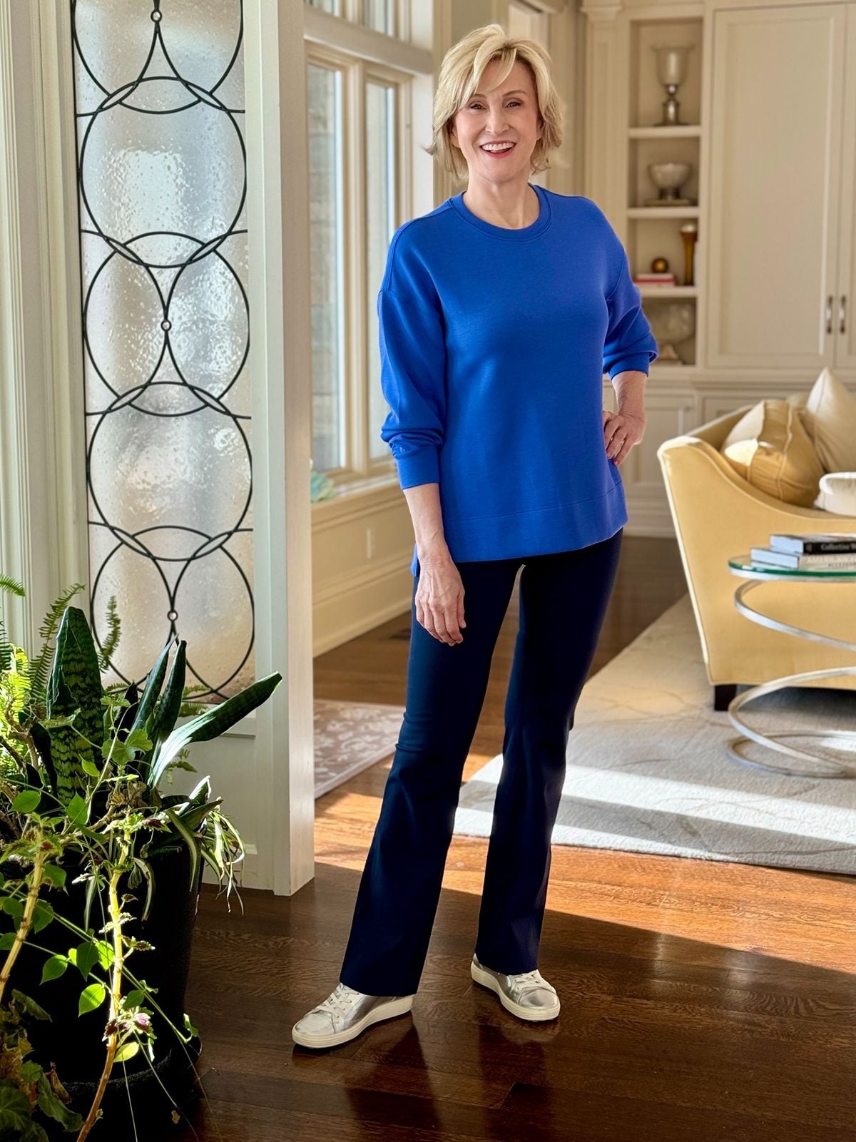 Spanx Air Essentials blue tunic with leggings and sneakers