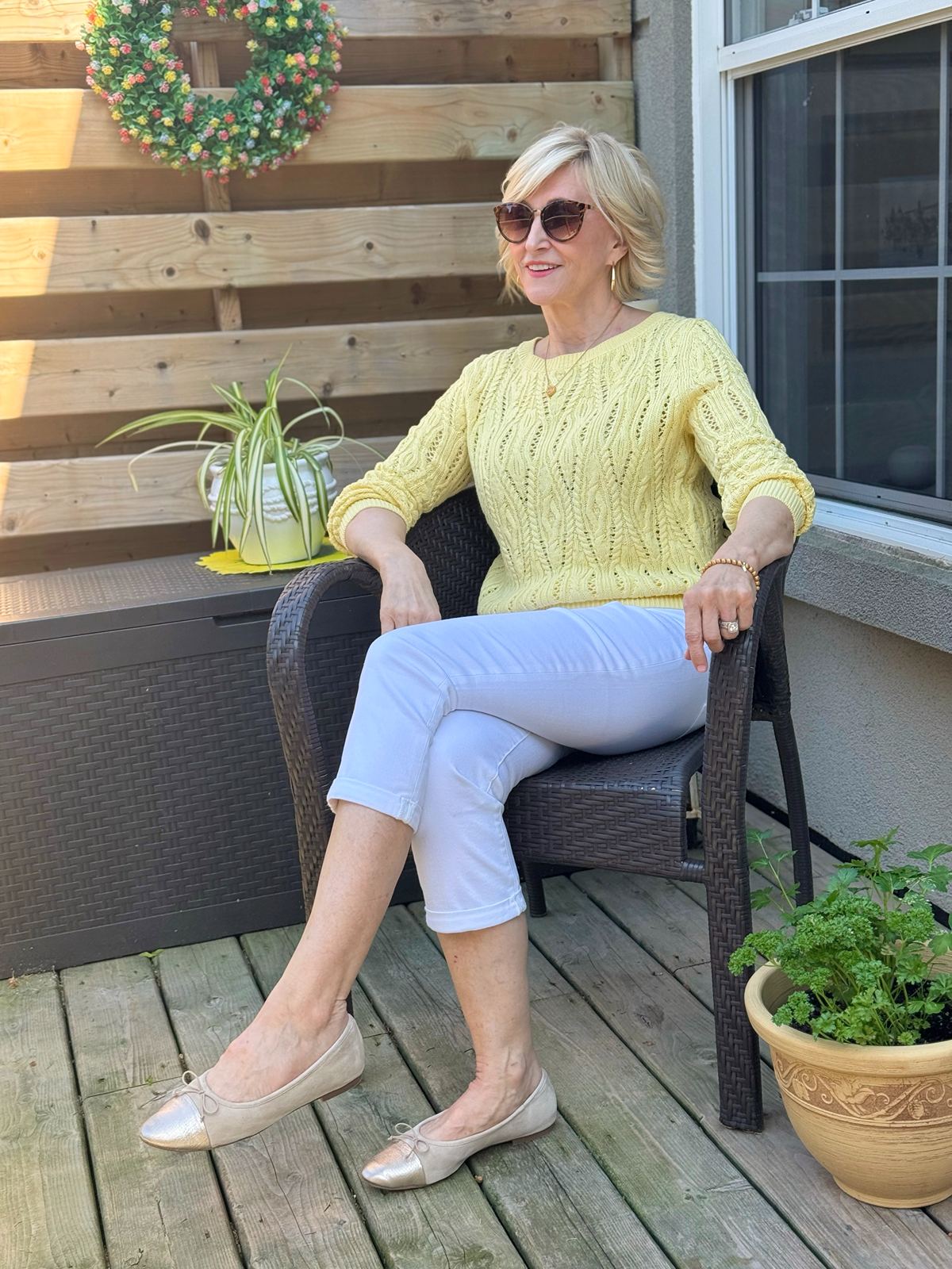 How to Wear Capri Pants: 10 Easy Styling Tips for a Modern, Flattering Look