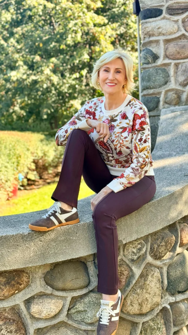 🩷Like this post and comment SHOP below to receive a DM with the link to shop this post on my LTK ⬇
https://liketk.it/5OghJ

Proof that comfy can still look cute. 🌸
This floral sweatshirt from @talbotsofficial with @spanx flare pants and retro sneakers is my go-to for days when I want to feel relaxed but still pulled together.

It’s soft, flattering, and made for real life — errands, coffee runs, travel days, or just moving through the day without tugging at your clothes. Style that works with you, not against you. 

#talbotsofficial #spanxpartner #over50style #over50andfabulous #over50fashion