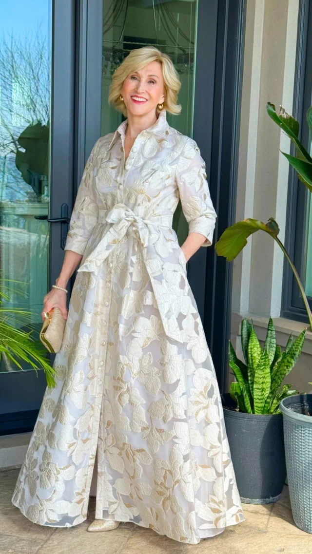 There’s something about a floral shirt dress that always feels timeless to me. This cream floral style from @alexevenings is soft, elegant, and so easy to wear—one of those pieces that makes you feel instantly polished without trying too hard.

That’s the kind of style I appreciate more and more these days… beautiful pieces that feel comfortable, feminine, and effortless all at once ✨
Use my code FABAFTER40 for 15% OFF sitewide.

🛍️Comment SHOP below to receive a DM with the link to this post on my LTK ⬇ https://liketk.it/6ef4b

#alexevenings #motherofthebridedress #motherofthegroomdress #over50style #over50andfabulous