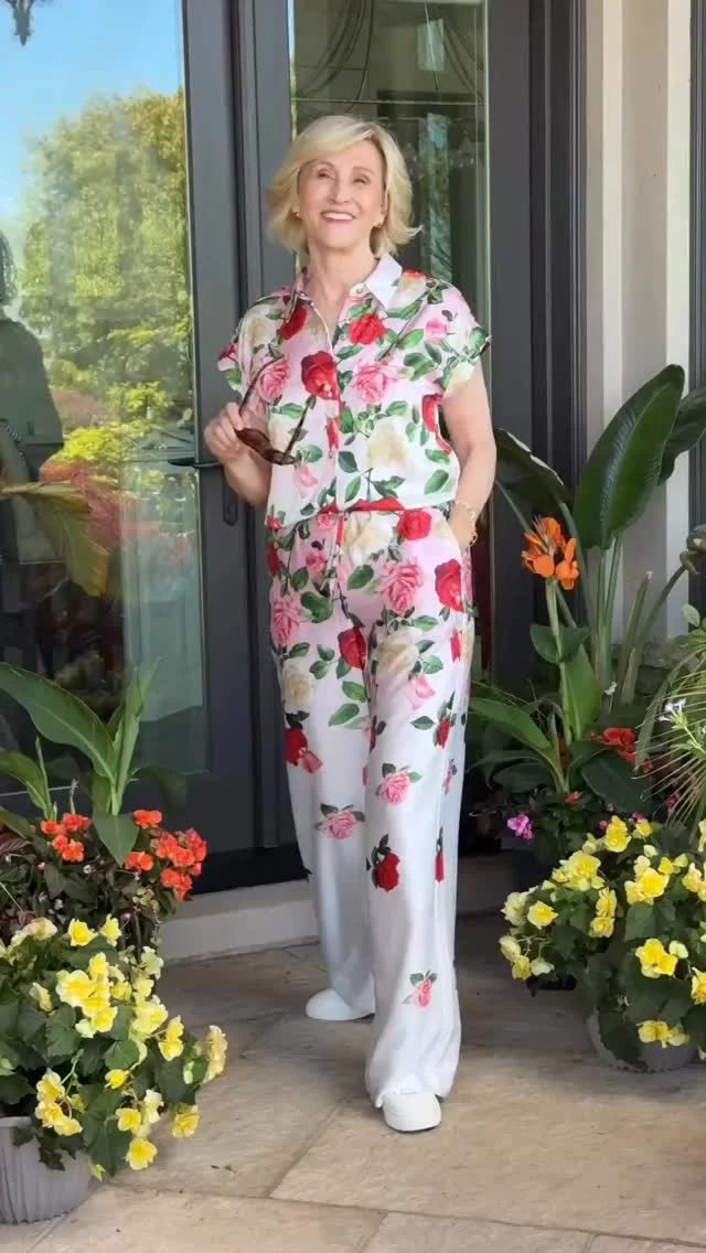 There’s something about a matching set that makes getting dressed feel so effortless. 💙🌸

This floral set from @macys is one of those outfits that looks polished without trying too hard. Wear the pieces together for an easy statement look, or mix and match them with your wardrobe to get even more wear out of them.

It’s feminine, versatile, and perfect for everything from brunch to vacation dinners. I’m always a fan of pieces that make you feel put together the moment you slip them on.

Would you wear it as a set, or style each piece separately? 🤍

🛍️Comment SHOP below to receive a DM with the link to this post on my LTK ⬇ https://liketk.it/6hnKJ 

#macys #over50style #over50andfabulous #over50women #over50fashion